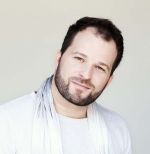 Damian Aleksander - śpiew